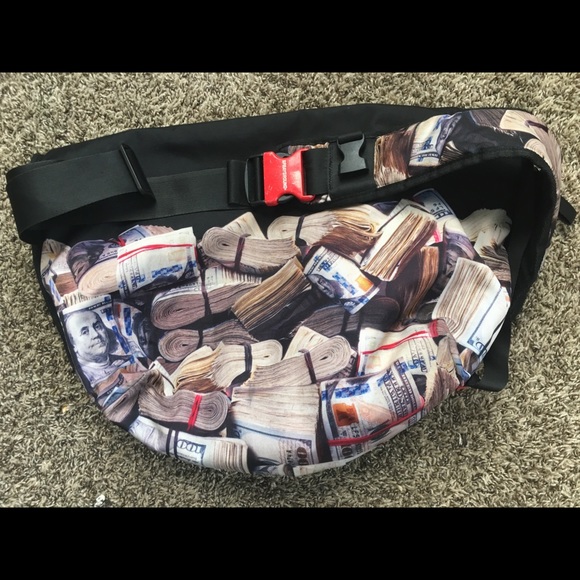 SprayGround Money Bag Limited Edition - Picture 1 of 3